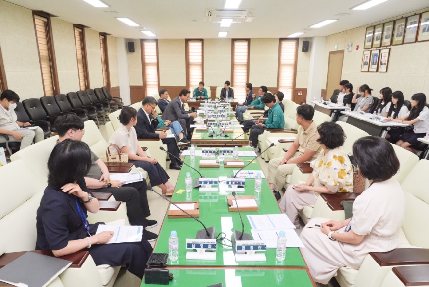 안동시위기청소년보호및_통합지원체계구축방안_연구용역_중간보고회(문화복지정책연구회) (3) (1).jpg