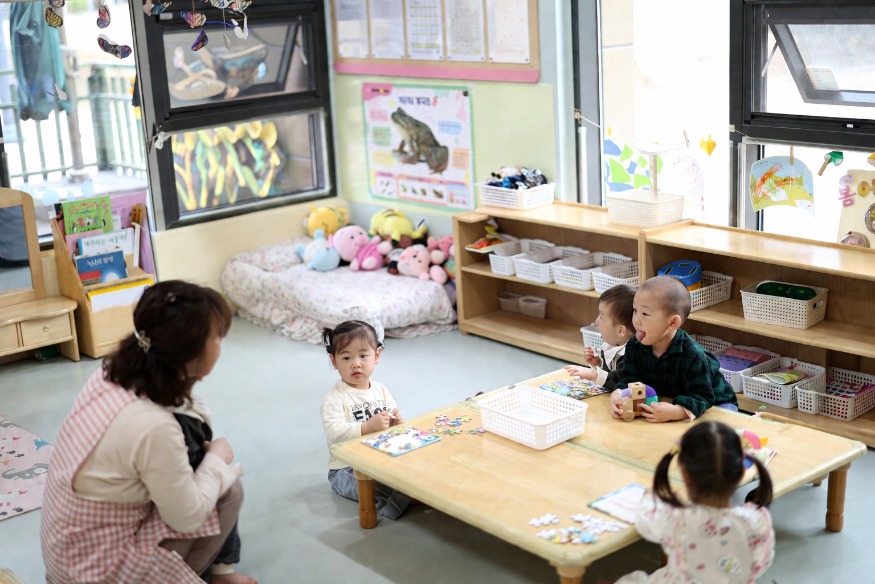 0416 안동시 3월 출생아 수 ‘껑충’… ‘아이 키우기 좋은 도시’ 체감형 정책 빛났다 (1).jpg